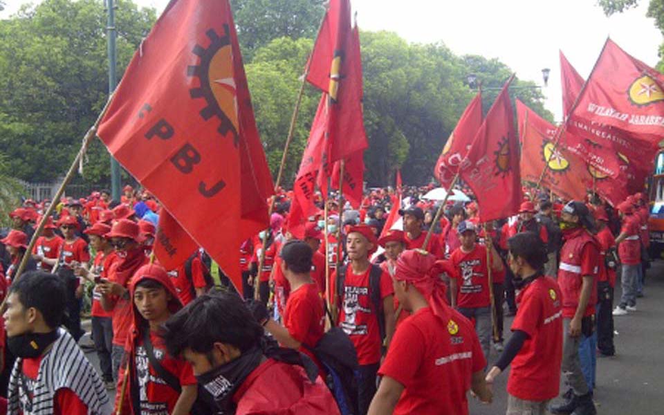 Sekber Buruh May Day rally at KPU offices in Jakarta - May 1, 2013 (RMOL)