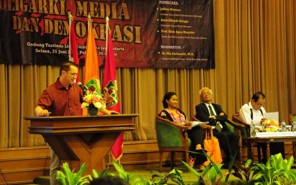 Seminar on the oligarchy, media and democracy at Atma Jaya University in Jakarta - June 25, 2013 (Atma Jaya)
