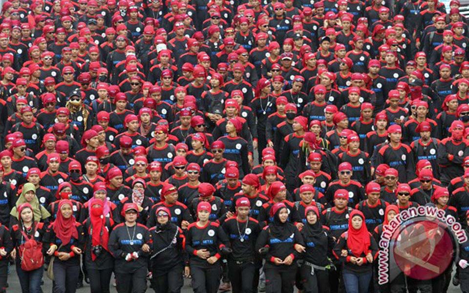 Thousands of workers commemorate May Day with march through Central Jakarta - May 1, 2014 (Antara)