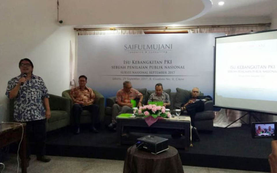 SMRC announces survey results in Jakarta - September 29, 2017 (Kompas)