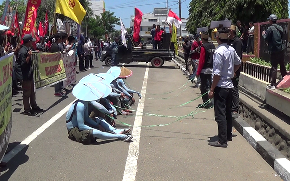 Farmers from FPR Bulukumba commemorate National Farmers Day - September 24, 2018 (Terkini)