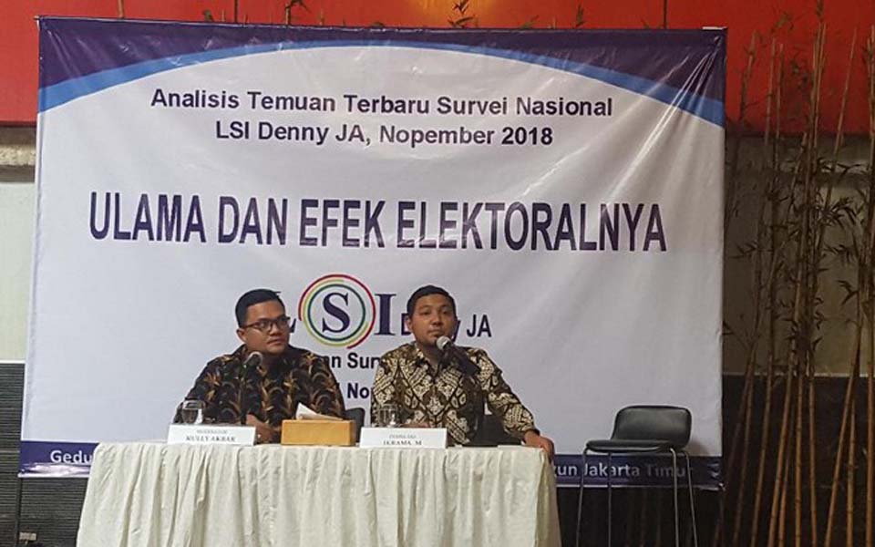 Ikrama Masloman explaining LSI research findings - November 14, 2018 (Detik)