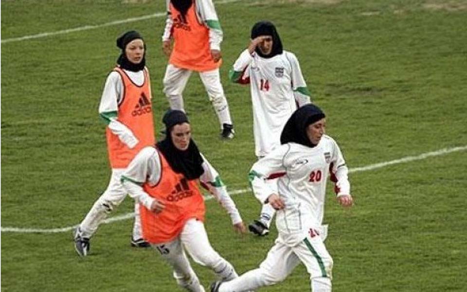 Acehnese women playing soccer (Aceh Satu)