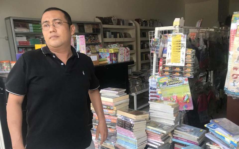 Nagare Boshi bookshop owner Yanto Tjahaja – January 10, 2019 (Detik)