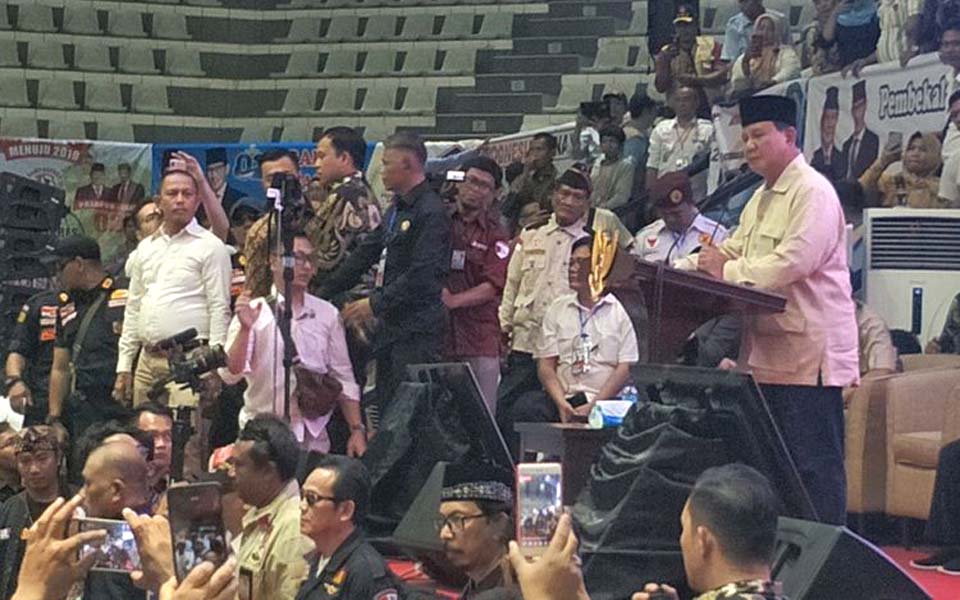 Prabowo at Beautiful Mini Indonesia Park – March 15, 2019 (Kompas)